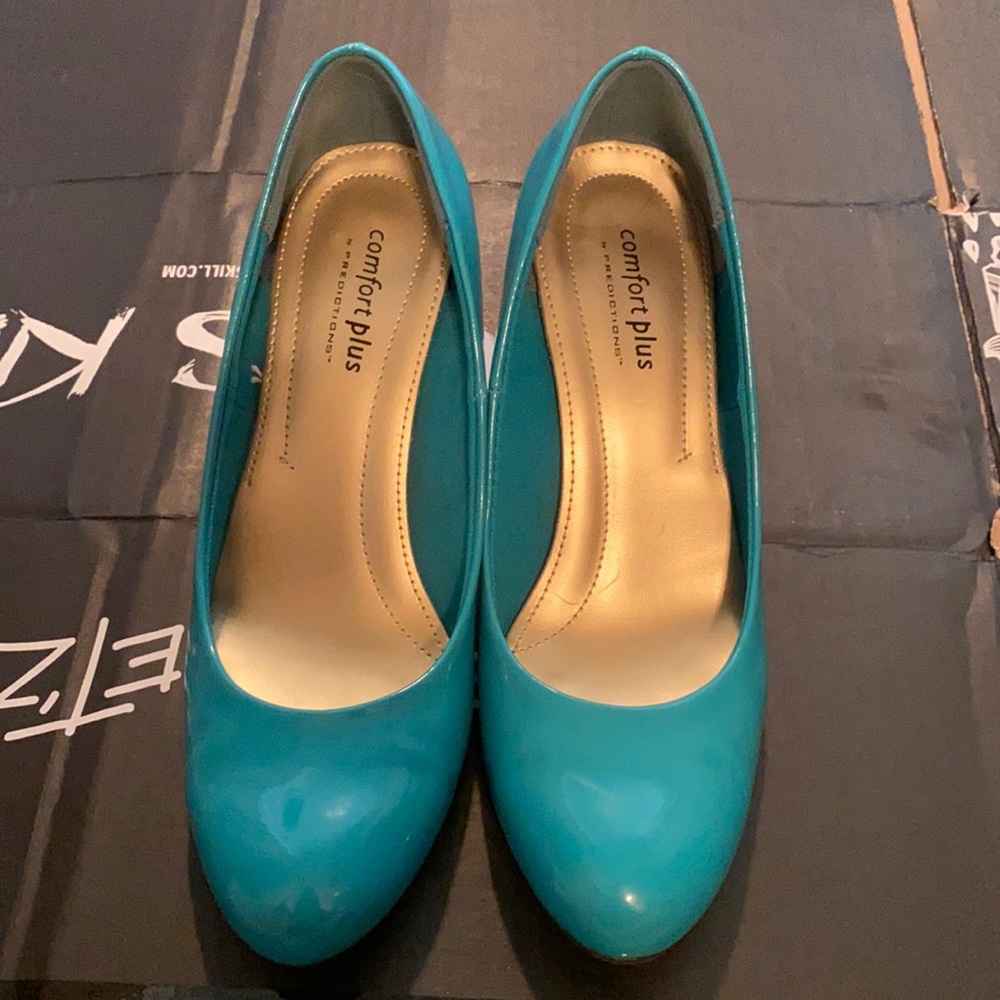 Comfort plus by predictions Turquoise Heels